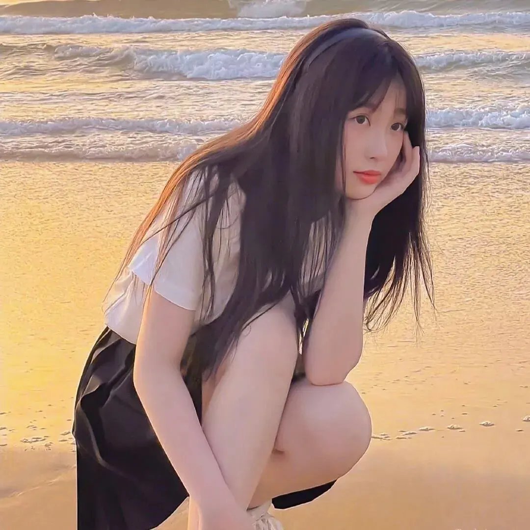 金牌客服董董恩